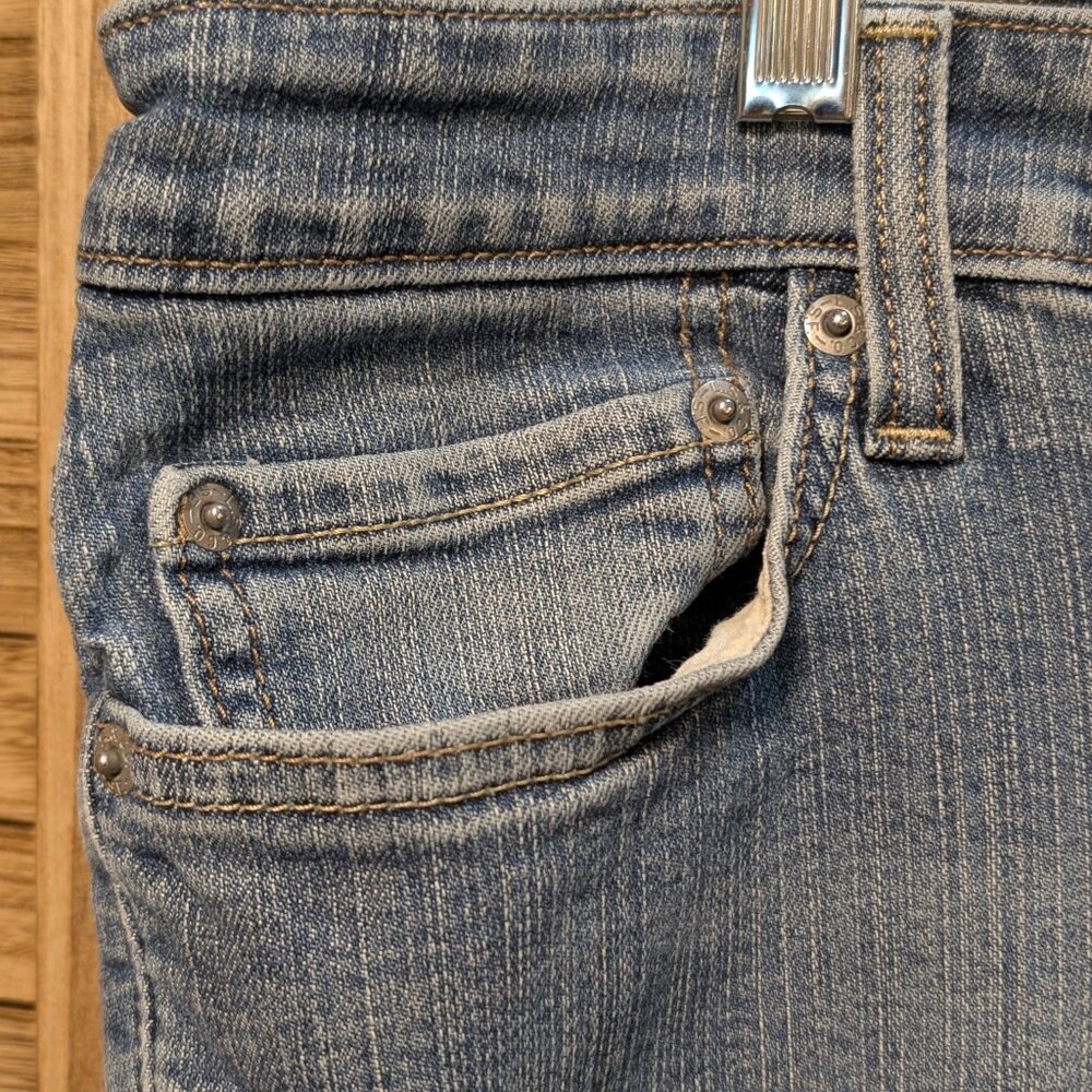 Levi's 590 Jeans Boot Cut Classic Light Blue Size 16W Medium - Picture 5 of 15